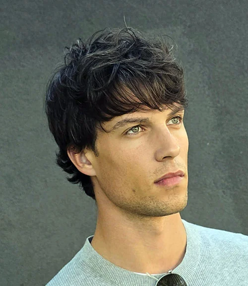 A layered shaggy hairstyle is all about controlled chaos, providing a carefree look